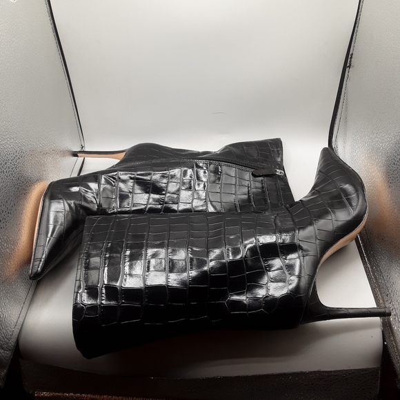 Schutz Mary Croc-Embossed Boots Women's 9B(M) Black Leather Wide Shaft - Picture 4 of 9